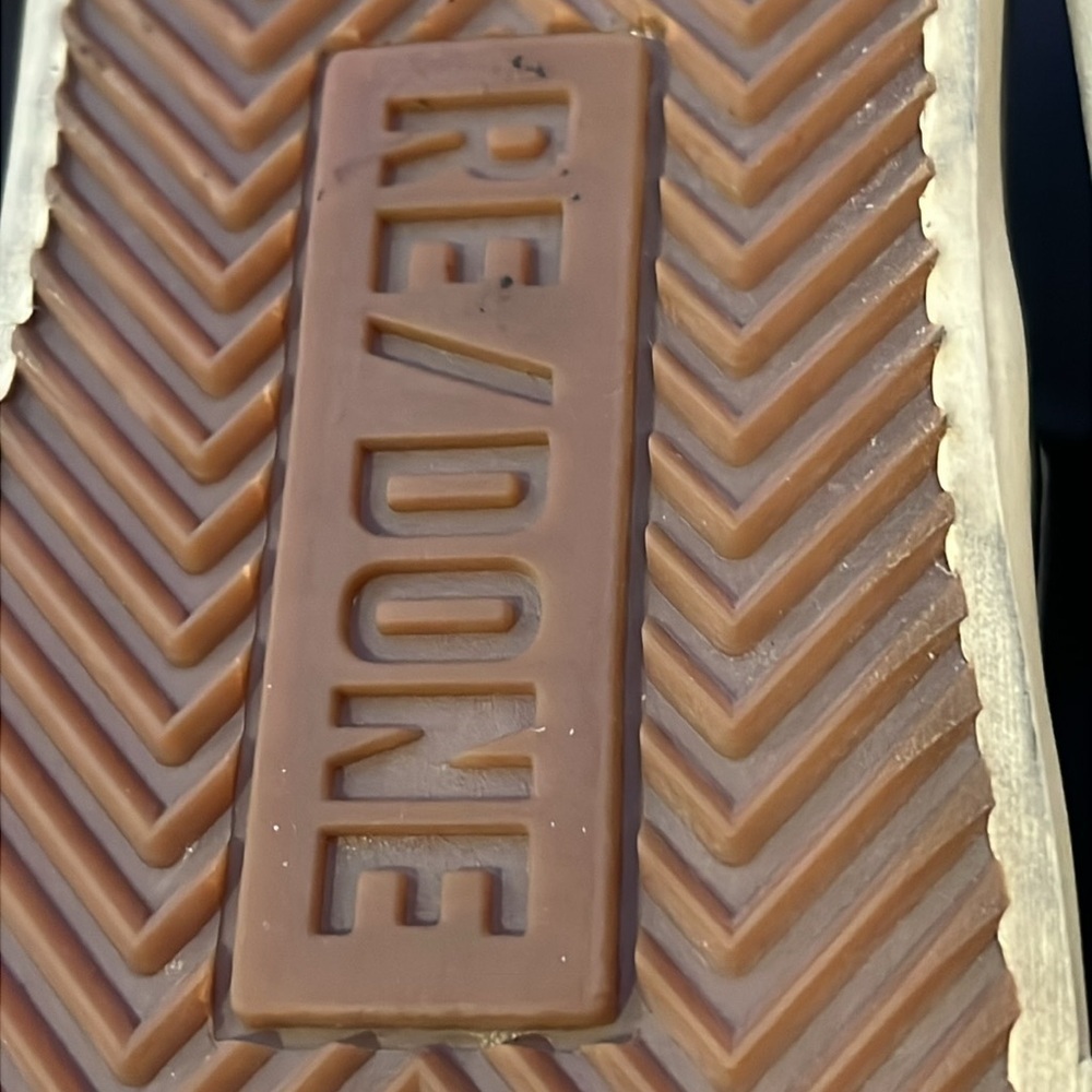 Re/done faded black 70s low top skate size 37. With original bag and box. - Picture 8 of 13